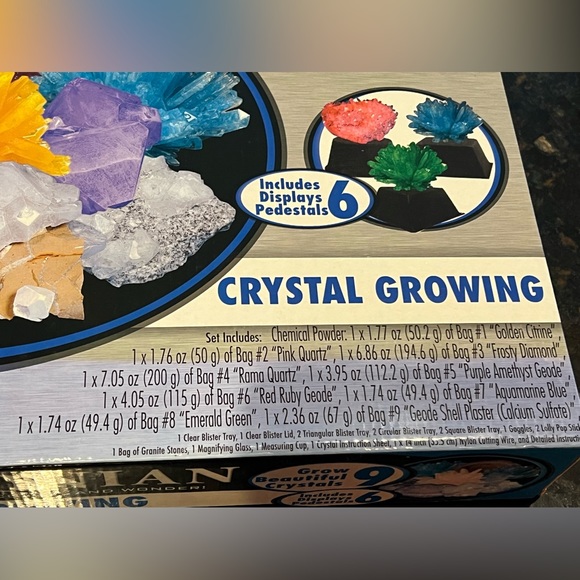 Smithsonian Crystal Growing Kit. New in Box. Grow 9 Crystals - Picture 5 of 11